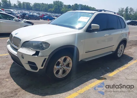 2012 BMW X5 xDrive50I z USA, uszkodzony, nr VIN 5UXZV8C55CL424211